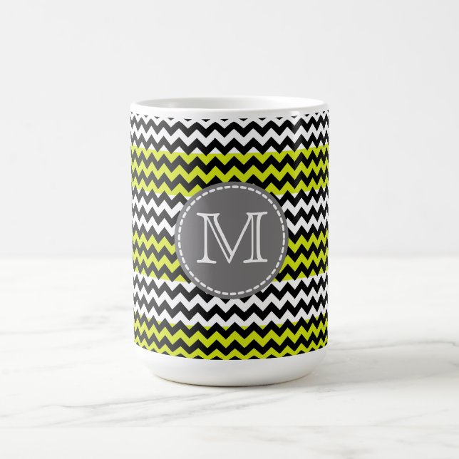 Schwarz-weiß Green Zickzack Zigzag Monogram Kaffeetasse (Mittel)