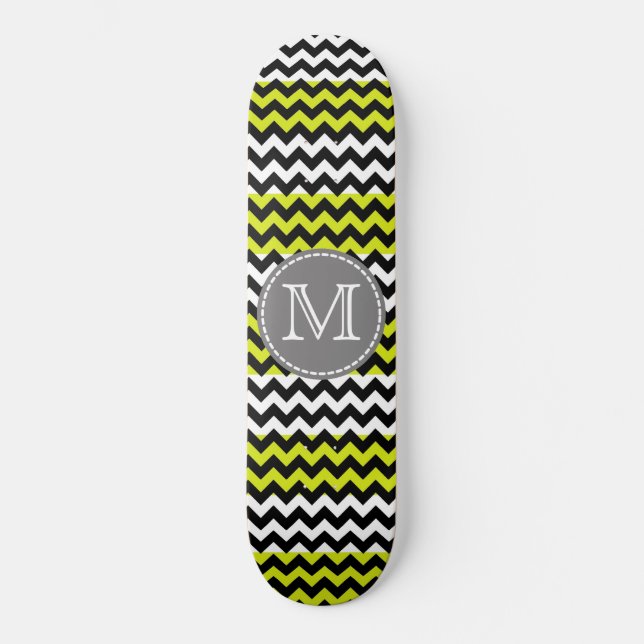 Schwarz-weiß Green Zickzack Zigzag Monogram Skateboard (Vorderseite)