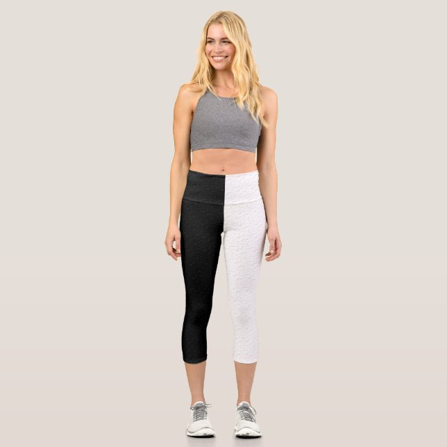 Schwarz-Weiß-Halbfarben-Streifen Capri Leggings (Vorderseite)