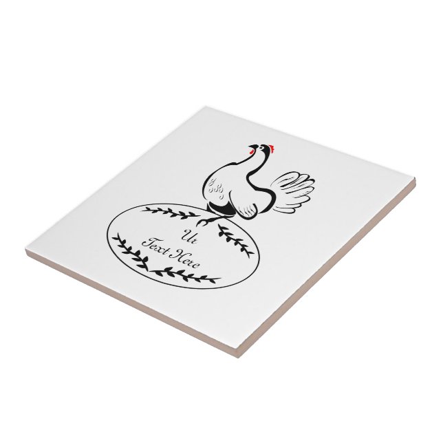 Schwarz-Weiß-Hen auf einem Monogramm-Ei Fliese (Seite)