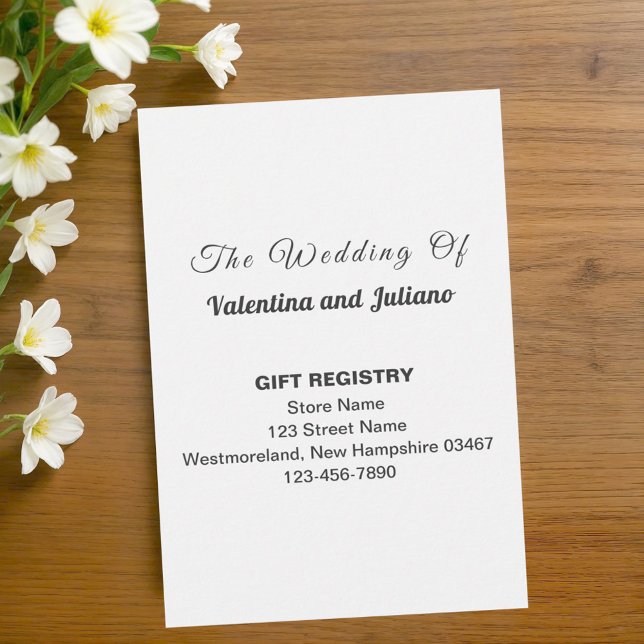 Schwarz-Weiß-Hochzeitsgeschenk-Registrierungs-Port Begleitkarte (Typography style black and white wedding gift registry portrait enclosure card)