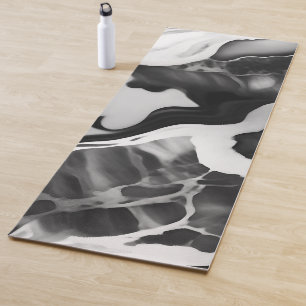 Schwarz-Weiß-Imitat aus Trendfarben Yogamatte