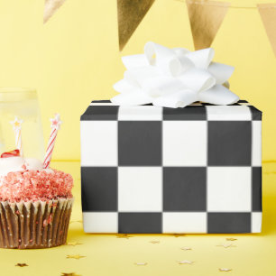 Schwarz-weiß karierte Schachbrettmuster Geschenkpapier