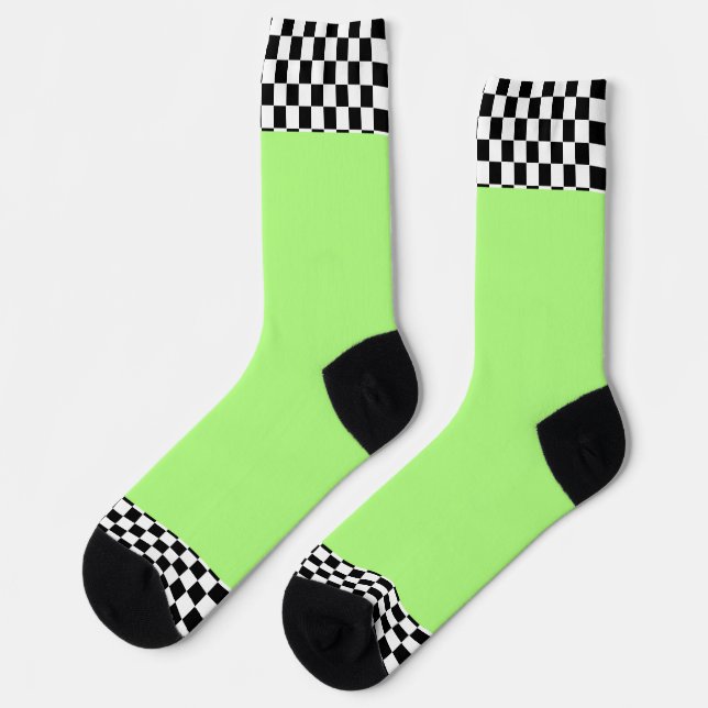 Schwarz + Weiß Karo Saum in Hellgrün   Socken (Linkes Detail)