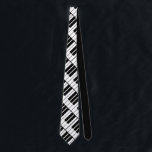 Schwarz-Weiß-Klaviertasten Muster Krawatte<br><div class="desc">Pianistin mit schwarz-weißen Klaviertasten,  Musterhalsband für Klavierspieler. Elegantes Accessoire für Klavierspieler,  Klavierlehrer,  Musiker,  Musiklehrer,  Instruktor,  Party,  Gala,  Konzerte,  Orchester etc. Klassische Instrumententastatur für Damen und Herren.</div>