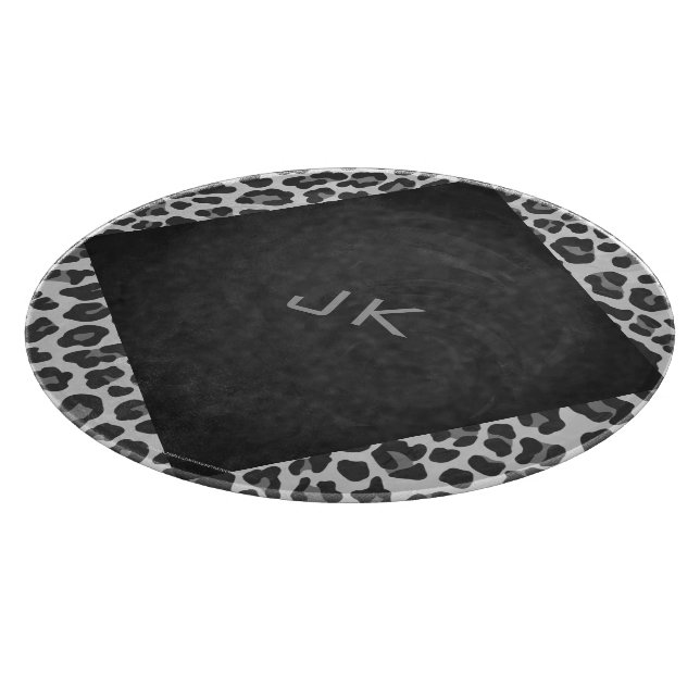 Schwarz-Weiß-Leopard-Printwerbung für Monogramm Schneidebrett (Ecke)