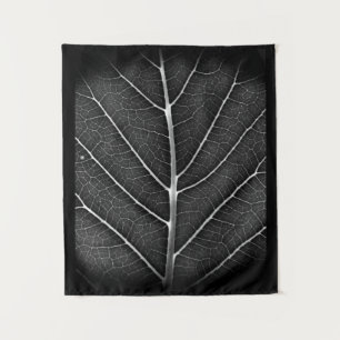 Schwarz-weiß leuchtendes Blatt Nahaufnahme Wandteppich