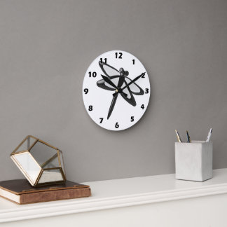 Schwarz-Weiß-Libelle Runde Wanduhr