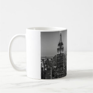 Schwarz-Weiß-Luftbild New Yorks Nacht Kaffeetasse