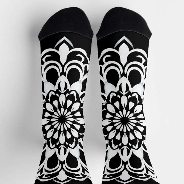 Schwarz-Weiß-Mandala-Design Socken (Oben)