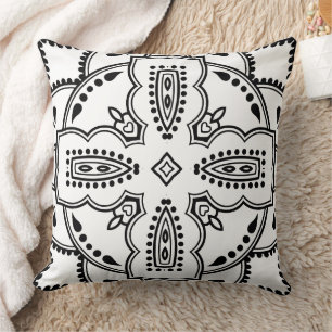 Schwarz-weiß-Mandala-Rahmenmuster Kissen