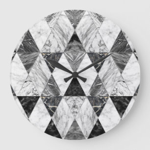 Schwarz-Weiß-Marmor-Diamanten. Große Wanduhr