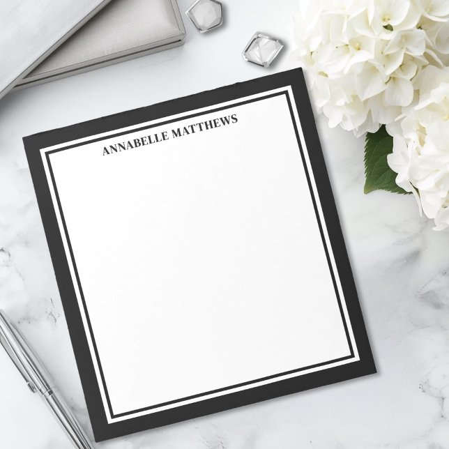 Schwarz-weiß minimalistisches Monogramm Notizblock (Black White Minimalist Monogram Notepad)
