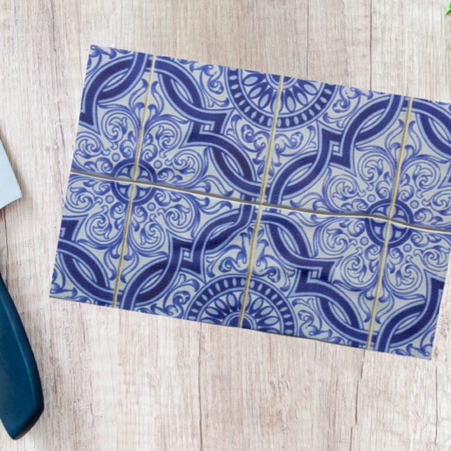 Schwarz-Weiß-Mittelmeer-Fliesenmuster Geschirrtuch (Add fresh elegance to your kitchen with this blue + white vintage Azulejo pattern tea towel!)