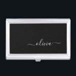 Schwarz-weiß Modernes Minimalistisches Monogramm Visitenkarten Dose<br><div class="desc">Die Minimalistische Monogram Kollektion Schwarz/Weiß: Einfache Einfachheit und Eleganz in unseren minimalistischen Designs, die so gestaltet sind, dass sie Ihren Stil mühelos erweitern. Diese Kollektion wurde mit einem scharfen Blick für moderne Ästhetik gestaltet und weist elegante Schwarz-Weiß-Designs auf, die durch personalisierte Monogramme noch verstärkt werden. Von der schicken Schreibwaren bis...</div>
