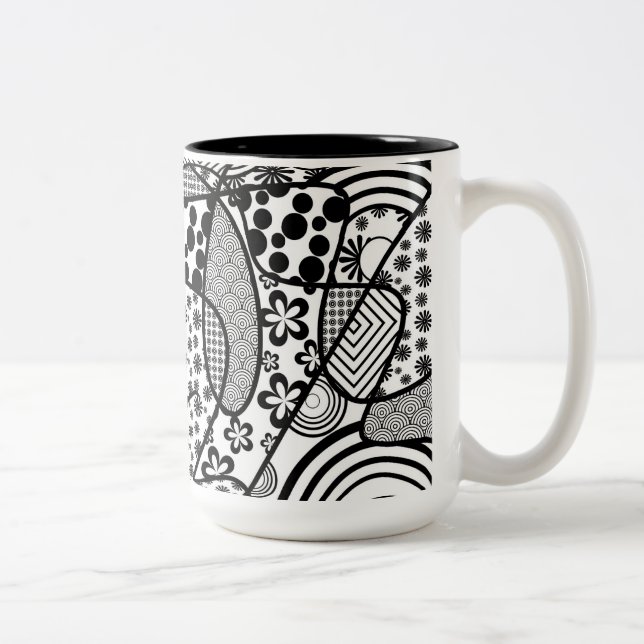 Schwarz-Weiß-Muster-Patchwork 02 Zweifarbige Tasse (Rechts)