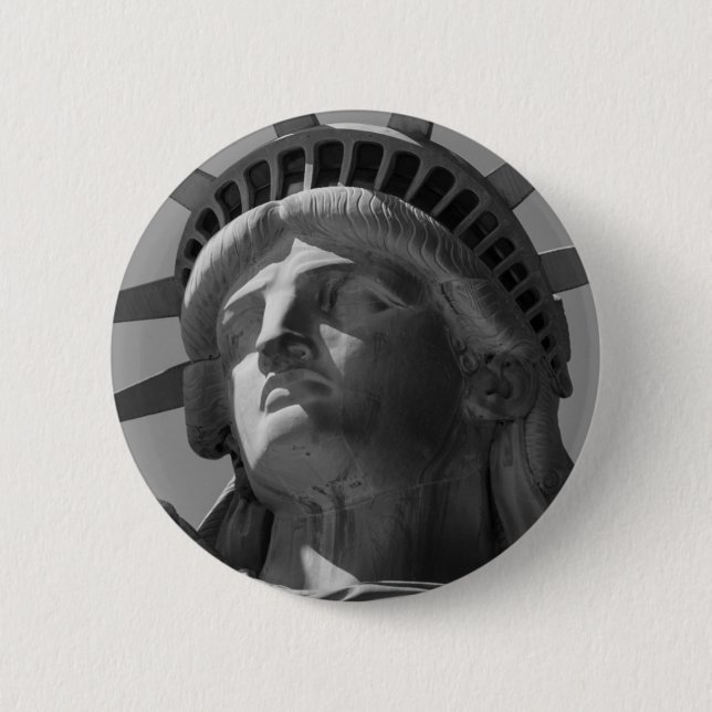 Schwarz-Weiß-Nah-up-Freiheitsstatue Button (Vorderseite)