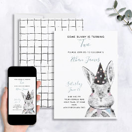 Schwarz-Weiß-Neutral Ein Bunny ist zwei Geburtstag Einladung