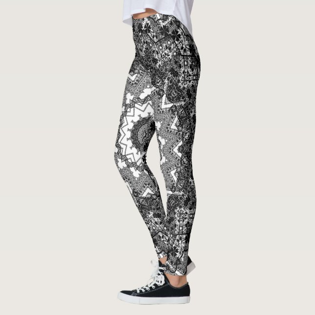 Schwarz-weiß, offen, Mandala Leggings (Links)