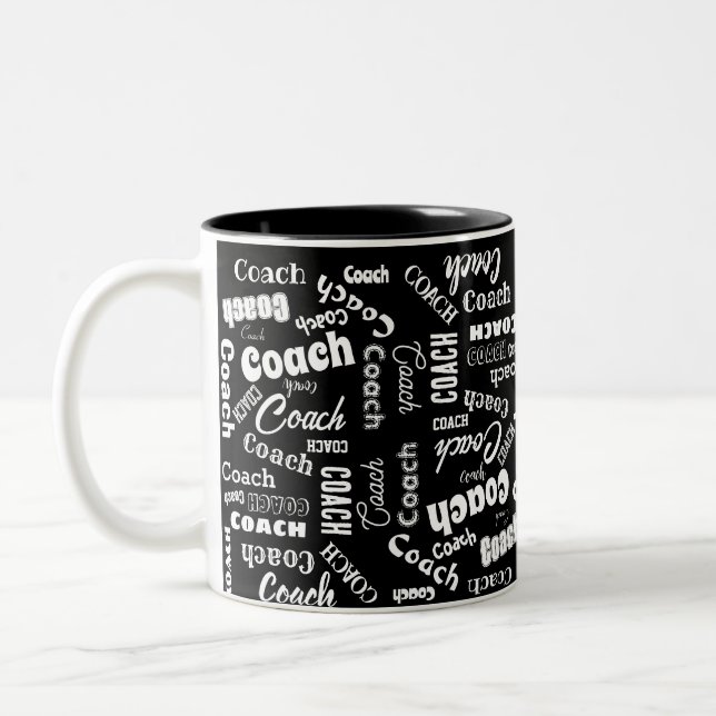 Schwarz-Weiß Personalisiert Coach Geschenk Name Ku Zweifarbige Tasse (Links)