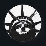 Schwarz-Weiß-Pop Art-Statue Runde Wanduhr<br><div class="desc">New York City Symbol Gebäude Images & Digital Paintings</div>