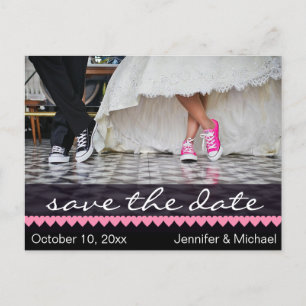 Schwarz-weiß-Rosa-Neaker Save the Date Ankündigungspostkarte