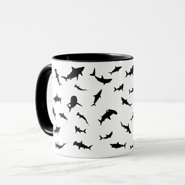Schwarz-Weiß-Schattenhai-Walmuster Tasse (Vorderseite Links)