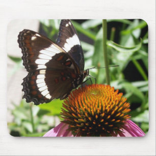 Schwarz-Weiß-Schmetterling Mousepad