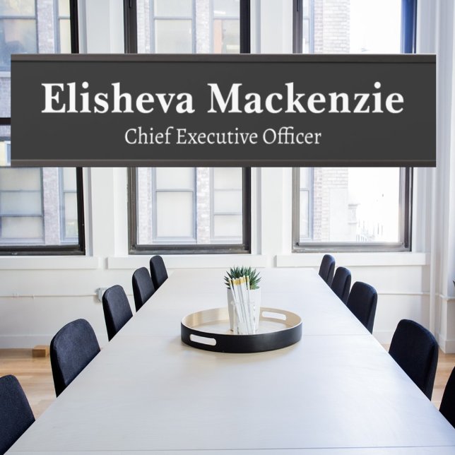 Schwarz-Weiß-Schriftzeichen Türschild (Von Creator hochgeladen)