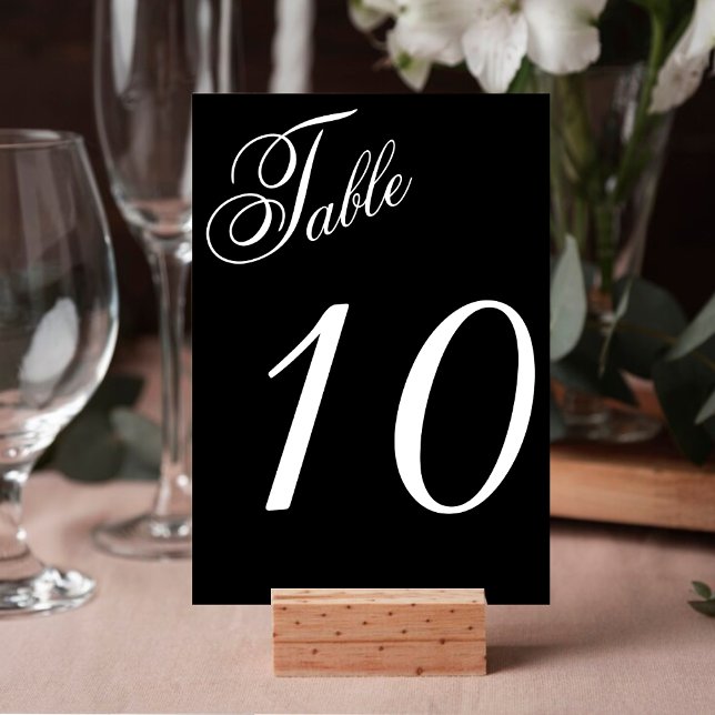 Schwarz-Weiß-Script-Hochzeitsempfang Tischnummer (Black & White Elegant Script Wedding Reception Table Number)