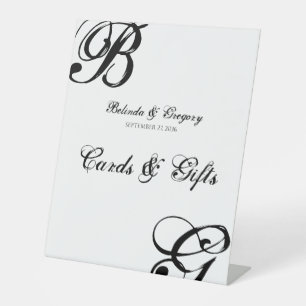 Schwarz-Weiß-Script-Monogram-Hochzeitkarten-Gesche Sockelschild