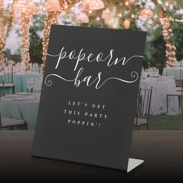 Schwarz-Weiß-Script-Popcorn-Bar Sockelschild (Black And White Elegant Script Popcorn Bar Pedestal Sign)