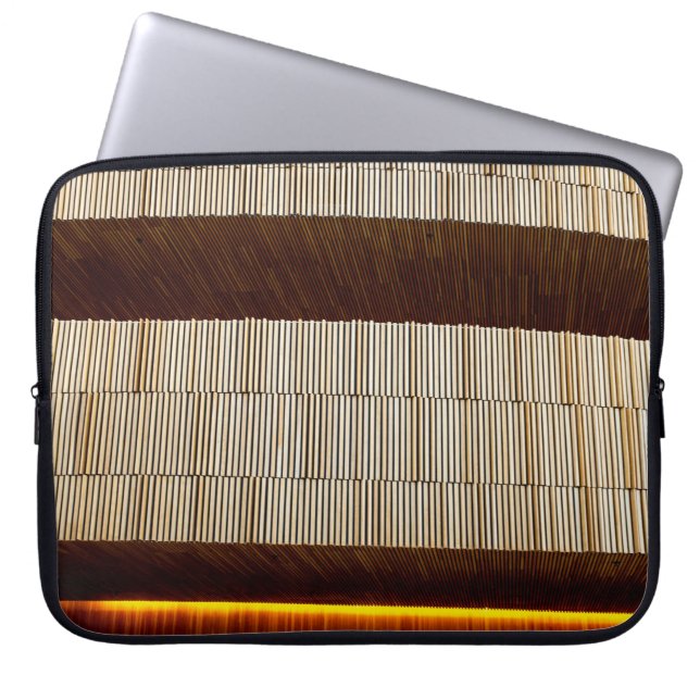 Schwarz-Weiß-Streifen Laptopschutzhülle (Vorderseite)