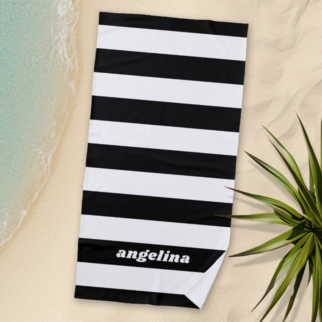Schwarz-Weiß-Streifen Muster Moderner Name Strandtuch (Personalized Beach Towel)