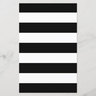 Schwarz-Weiß Streifen stilvoll