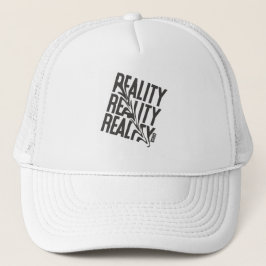 Schwarz-weiß-verzerrte Reality-Typografie Truckerkappe