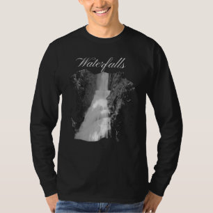 Schwarz-Weiß-Wasserfall-Landschaften T-Shirt