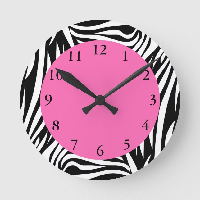 Schwarz-Weiß-Zebra mit Hot-Pink Runde Wanduhr (Vorderseite)