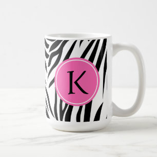 Schwarz-Weiß-Zebra-Monogramm-Druck mit Hot-Rosa Tasse