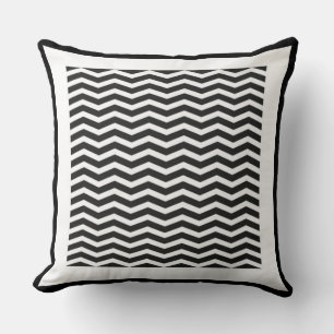 Schwarz-Weiß-Zigzag-Muster Kissen