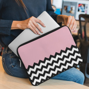 Schwarz-Weiß-Zigzag-Muster, Zickzack, rosa Laptopschutzhülle