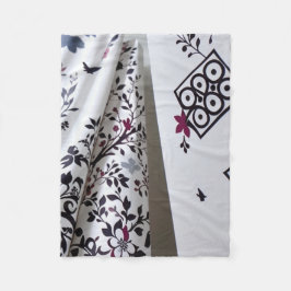 Schwarz-weiße Blumendecke Fleecedecke