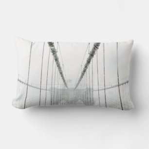 Schwarz-weiße Brooklyn-Brücke Lendenkissen