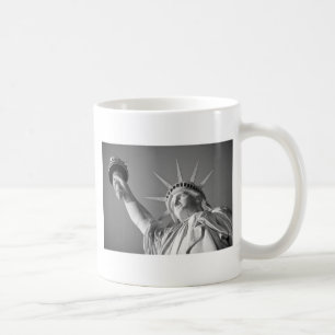 Schwarz-weiße Freiheitsstatue Kaffeetasse