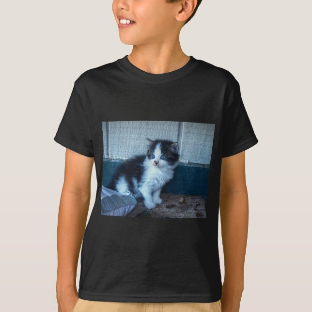 Schwarz + Weiße Kitte T-Shirt (Vorderseite)