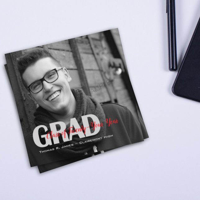 Schwarz-weiße "Klasse" des Grad-Fotos Ankündigung (Von Creator hochgeladen)