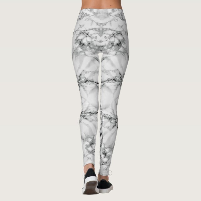 Schwarz-weiße Leggings aus Marmor (Rückseite)