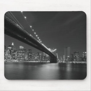 Schwarz-weiße New York City Skyline Mousepad