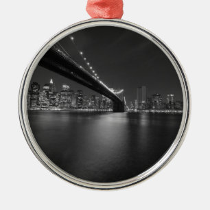 Schwarz-weiße New York City Skyline Ornament Aus Metall
