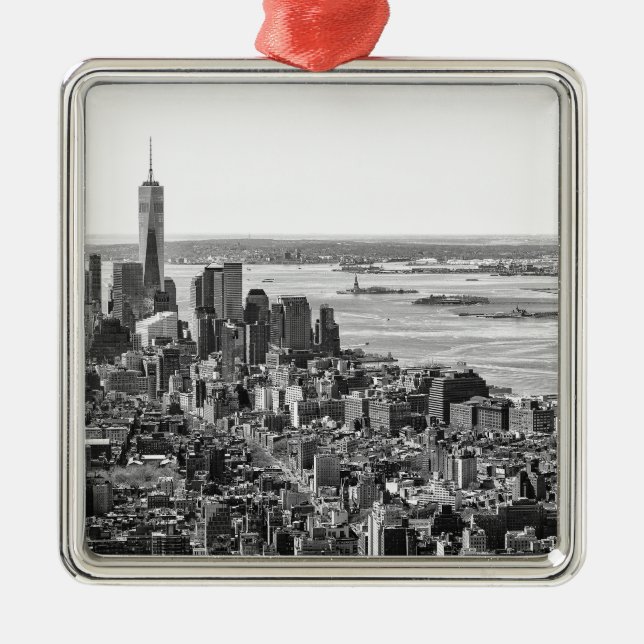 Schwarz-weiße New York City Skyline Silbernes Ornament (Vorne)